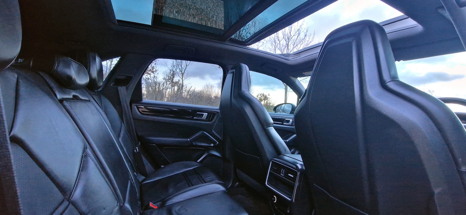 Used Porsche Cayenne 2018 for sale - 76912598: Photo 12