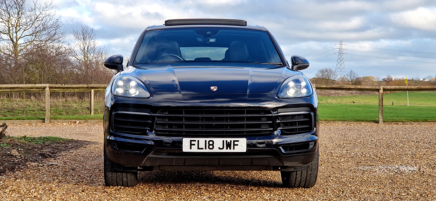 Used Porsche Cayenne 2018 for sale - 76912598: Photo 2