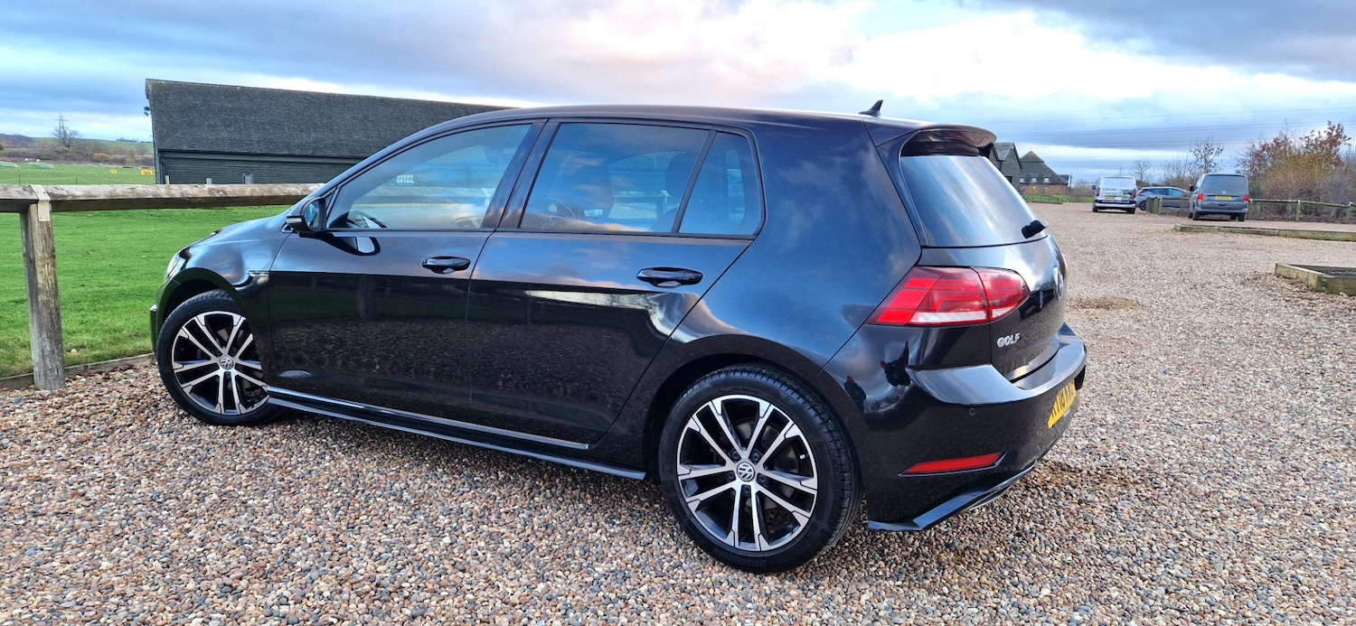 Used Volkswagen Golf 2018 for sale - 76912592: Photo 22
