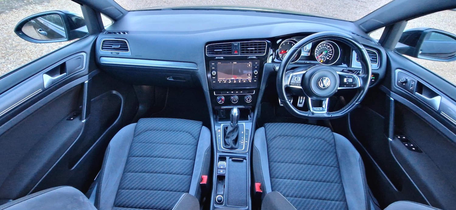 Used Volkswagen Golf 2018 for sale - 76912592: Photo 9