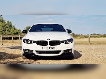 Used BMW 4 Series 2018 for sale - 79323812: Photo