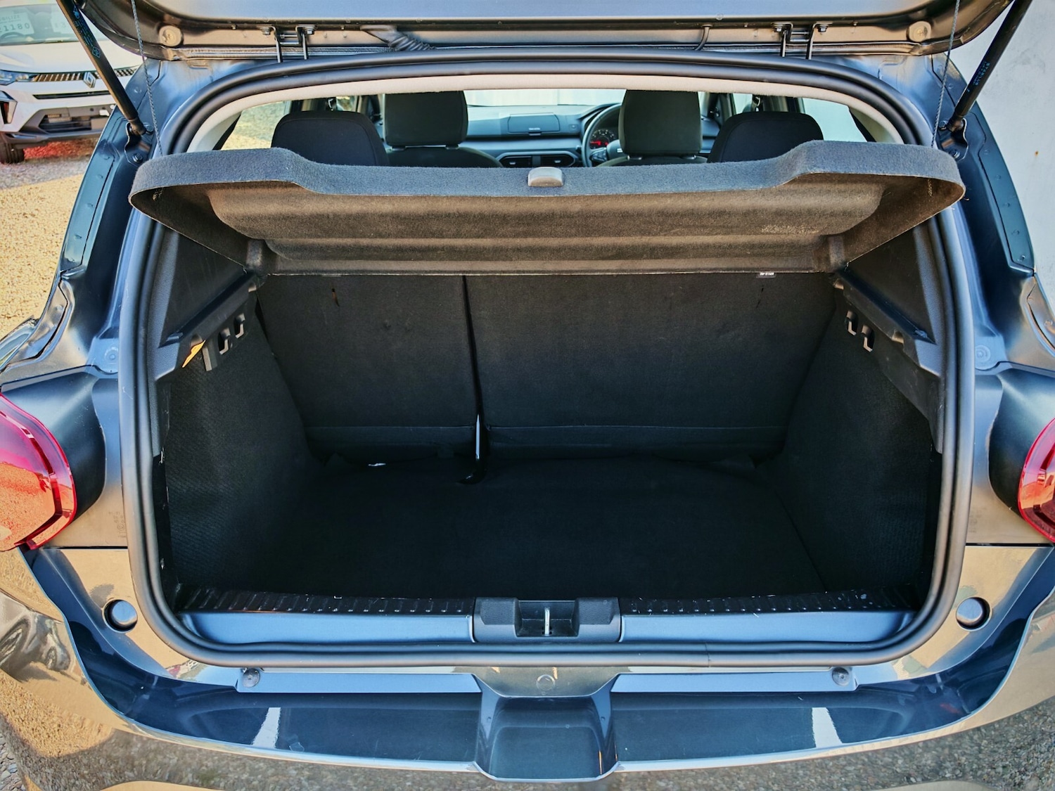 Used Dacia Sandero 2023 for sale - 76869855: Photo 17