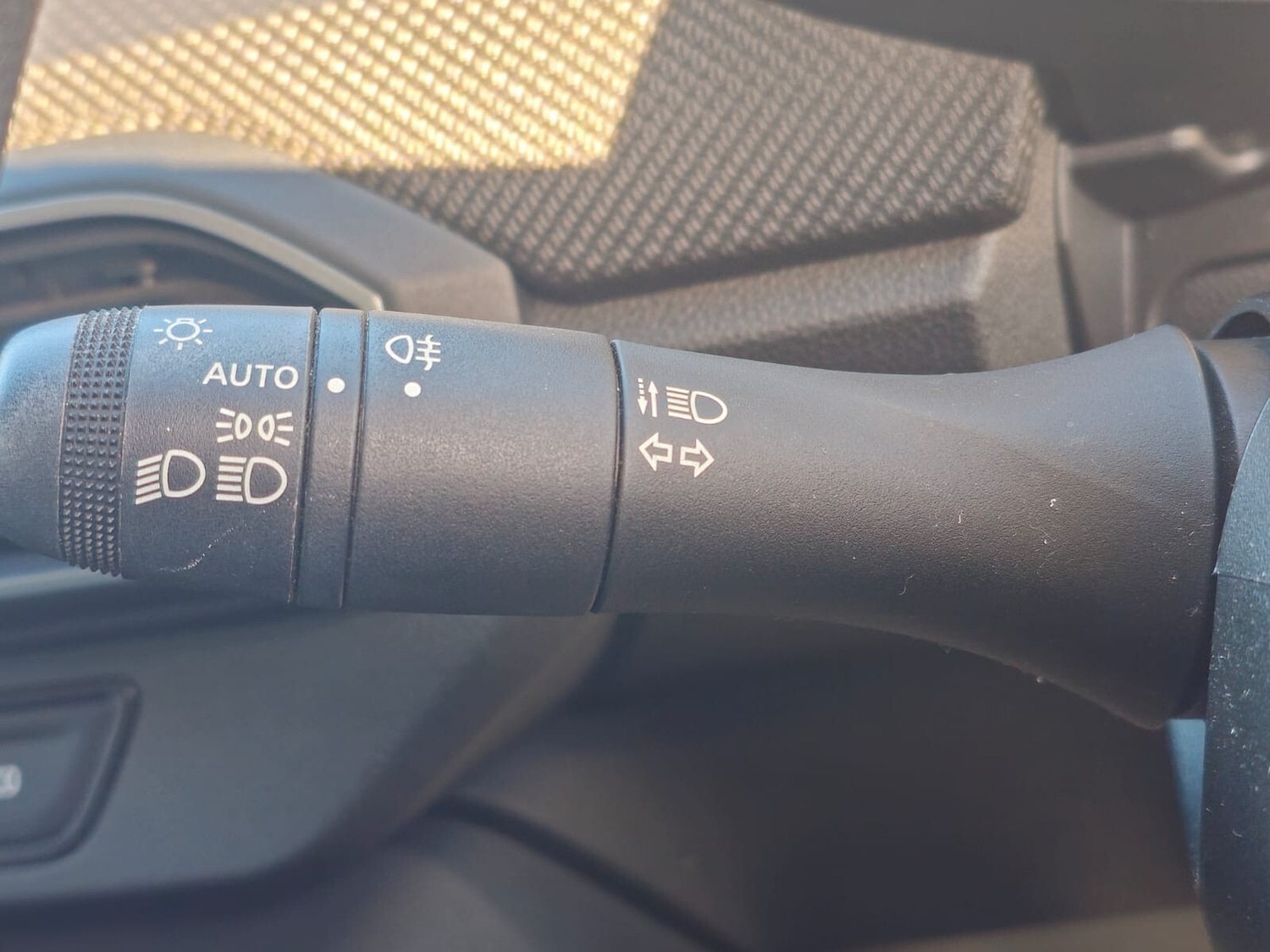 Used Dacia Sandero 2023 for sale - 76874847: Photo 12