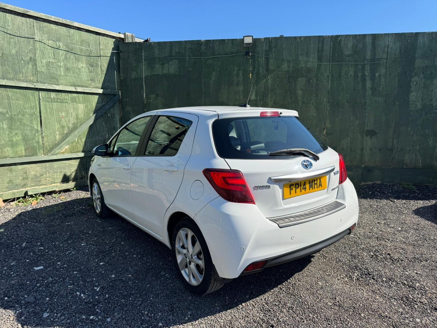 Used Toyota Yaris for sale - 77940445: Photo 12