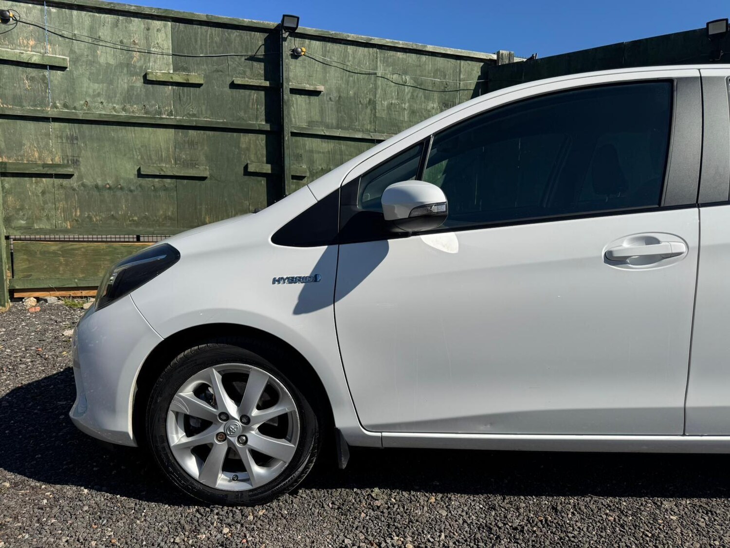 Used Toyota Yaris for sale - 77940445: Photo 24