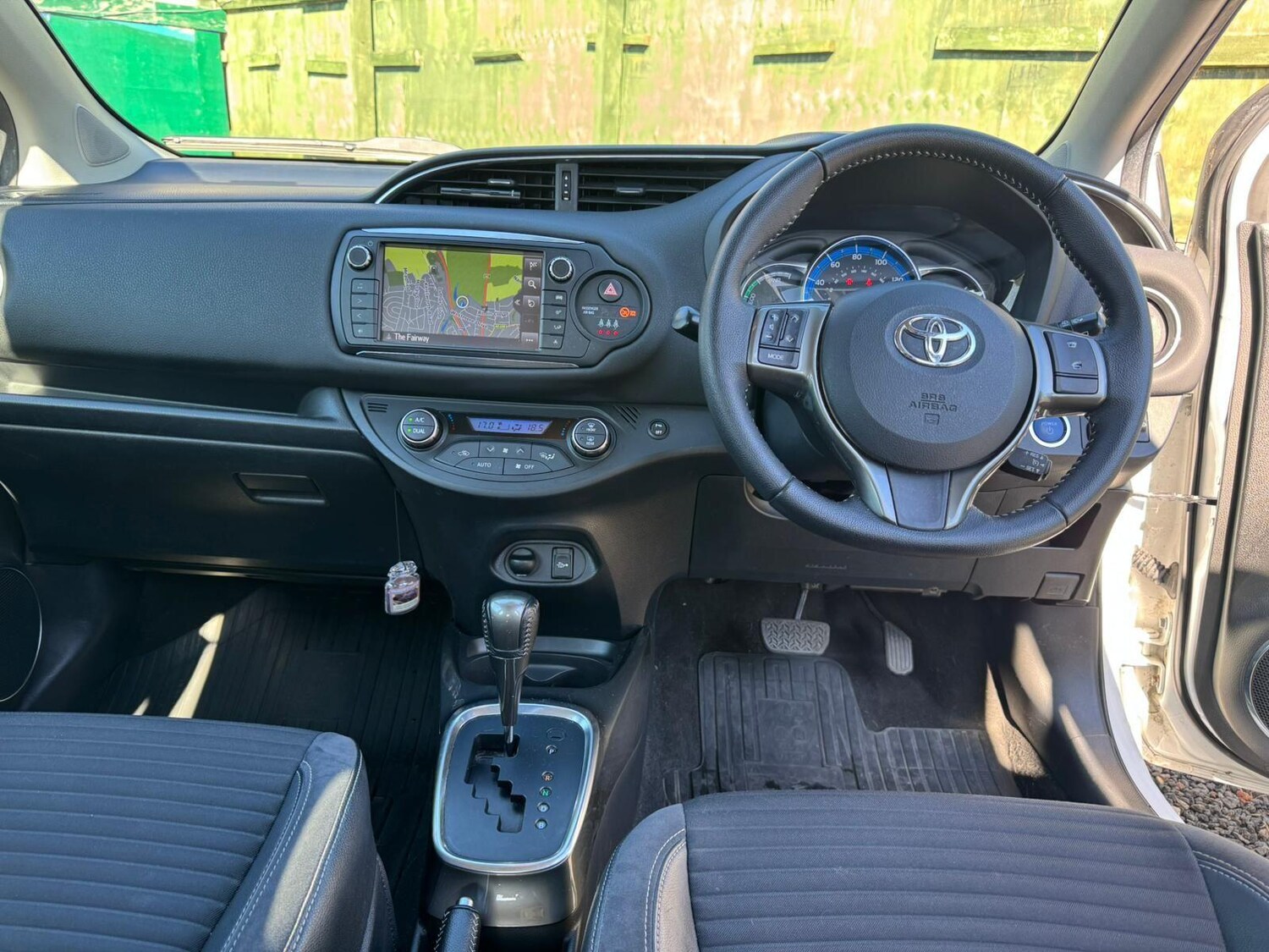 Used Toyota Yaris for sale - 77940445: Photo 27