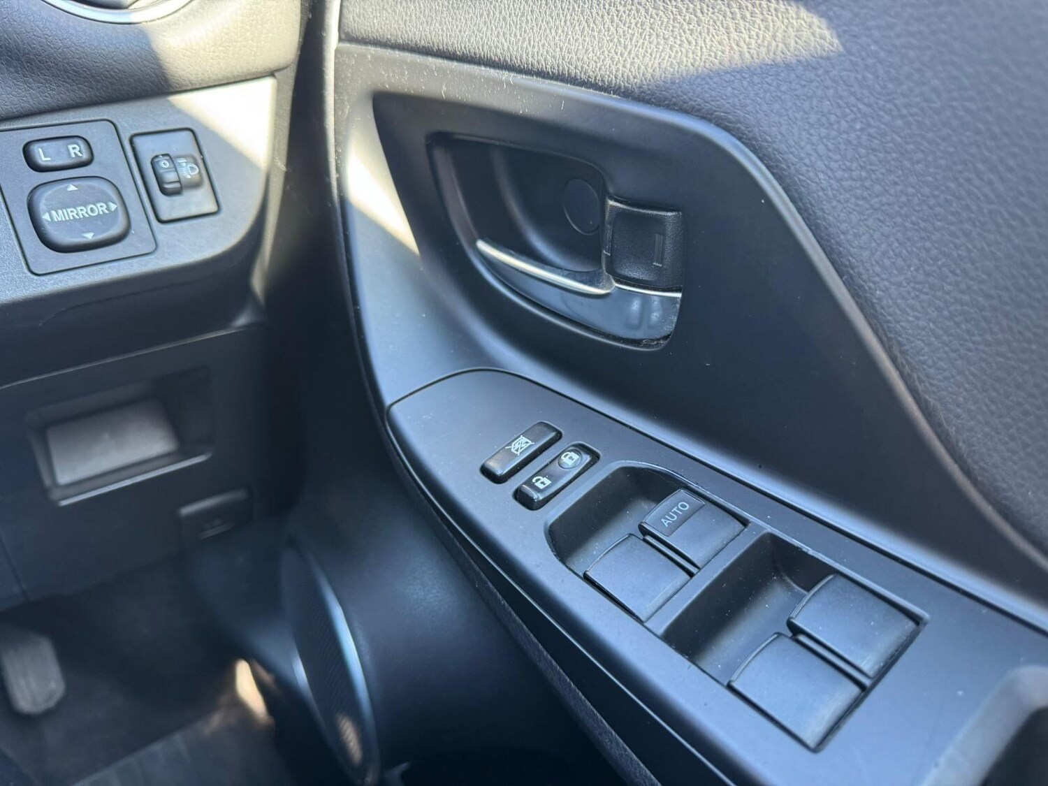 Used Toyota Yaris for sale - 77940445: Photo 38