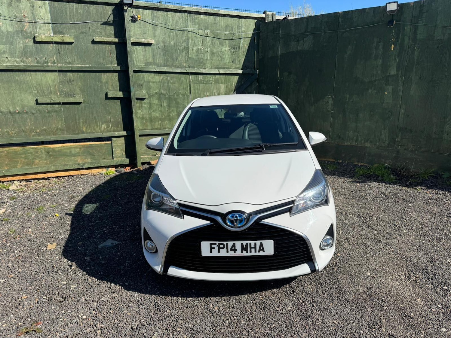 Used Toyota Yaris for sale - 77940445: Photo 4