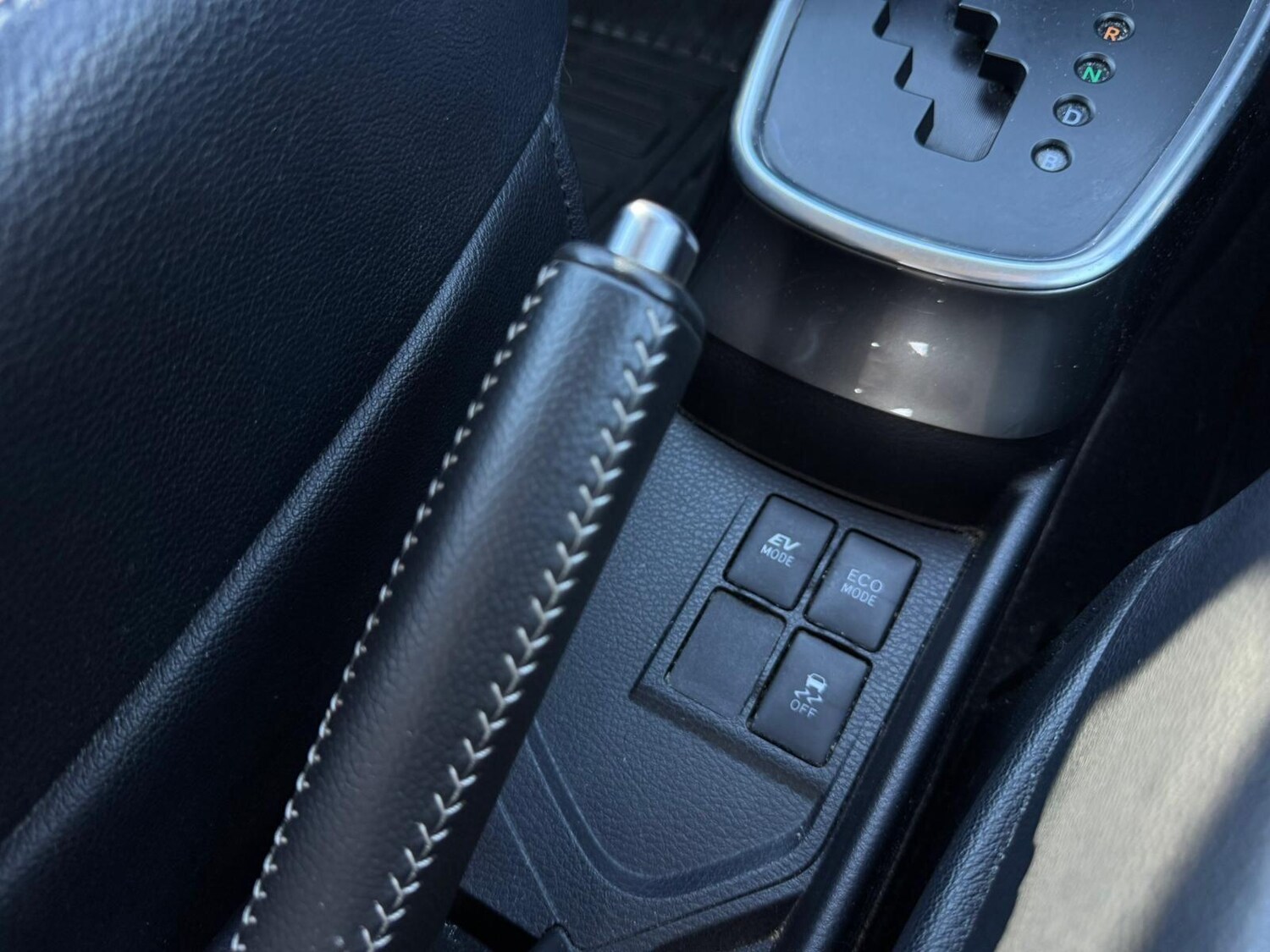 Used Toyota Yaris for sale - 77940445: Photo 40