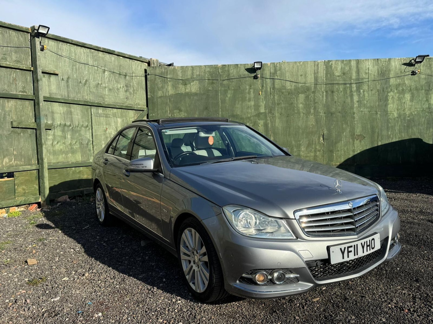 Used Mercedes-Benz C Class 2011 for sale - 78020055: Photo 2