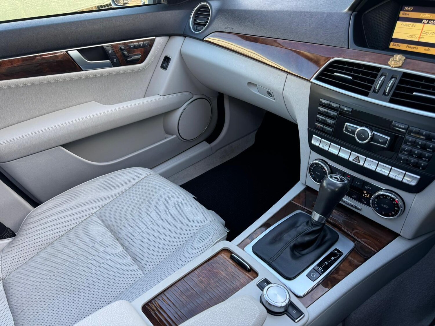 Used Mercedes-Benz C Class 2011 for sale - 78020055: Photo 35