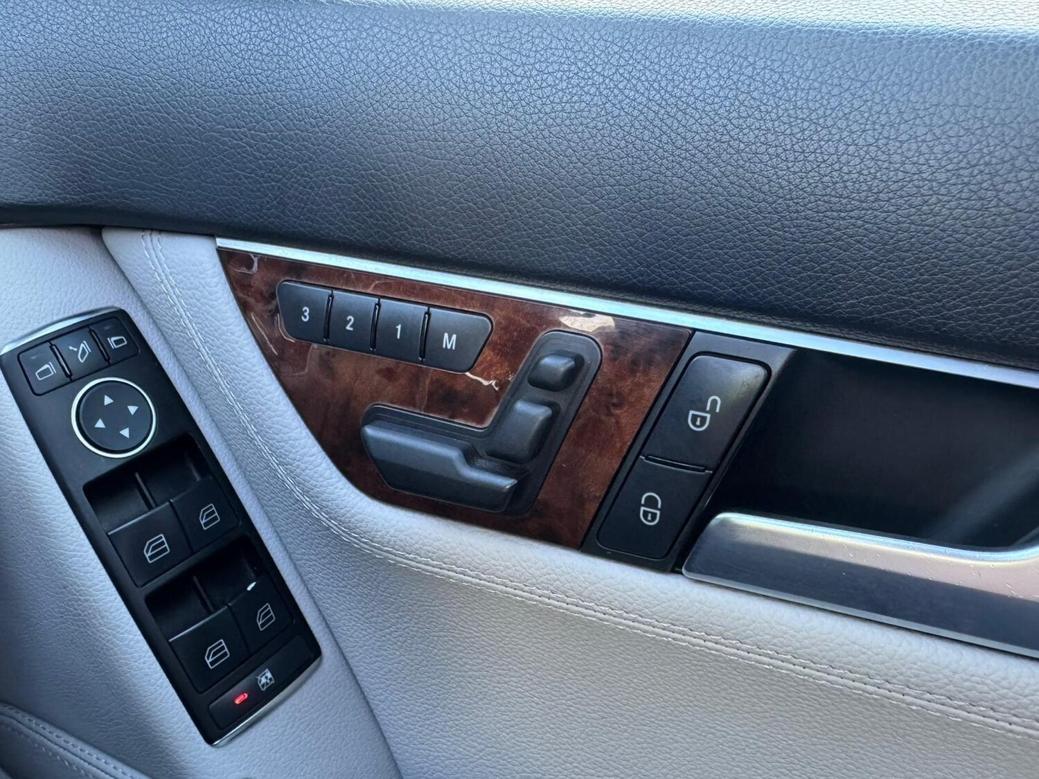 Used Mercedes-Benz C Class 2011 for sale - 78020055: Photo 44