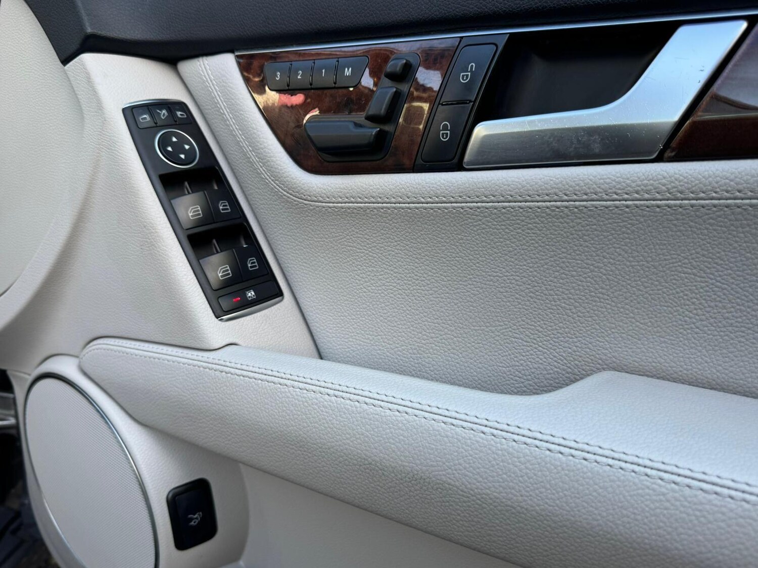 Used Mercedes-Benz C Class 2011 for sale - 78020055: Photo 55