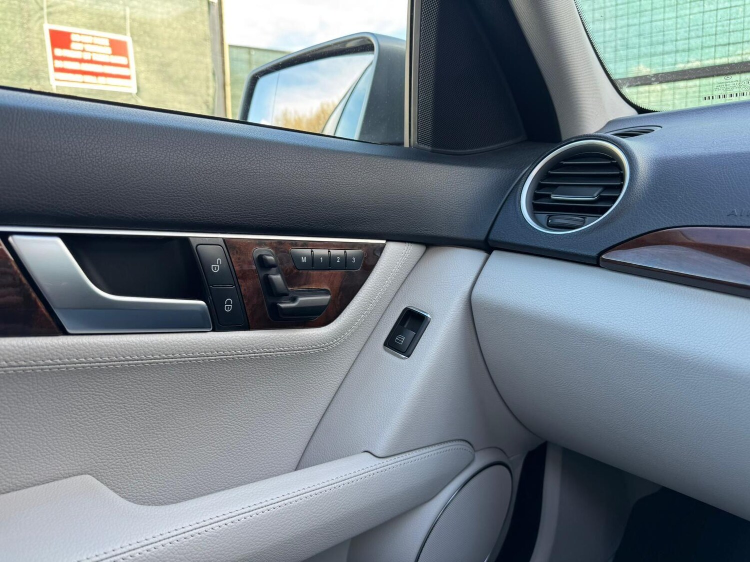 Used Mercedes-Benz C Class 2011 for sale - 78020055: Photo 60