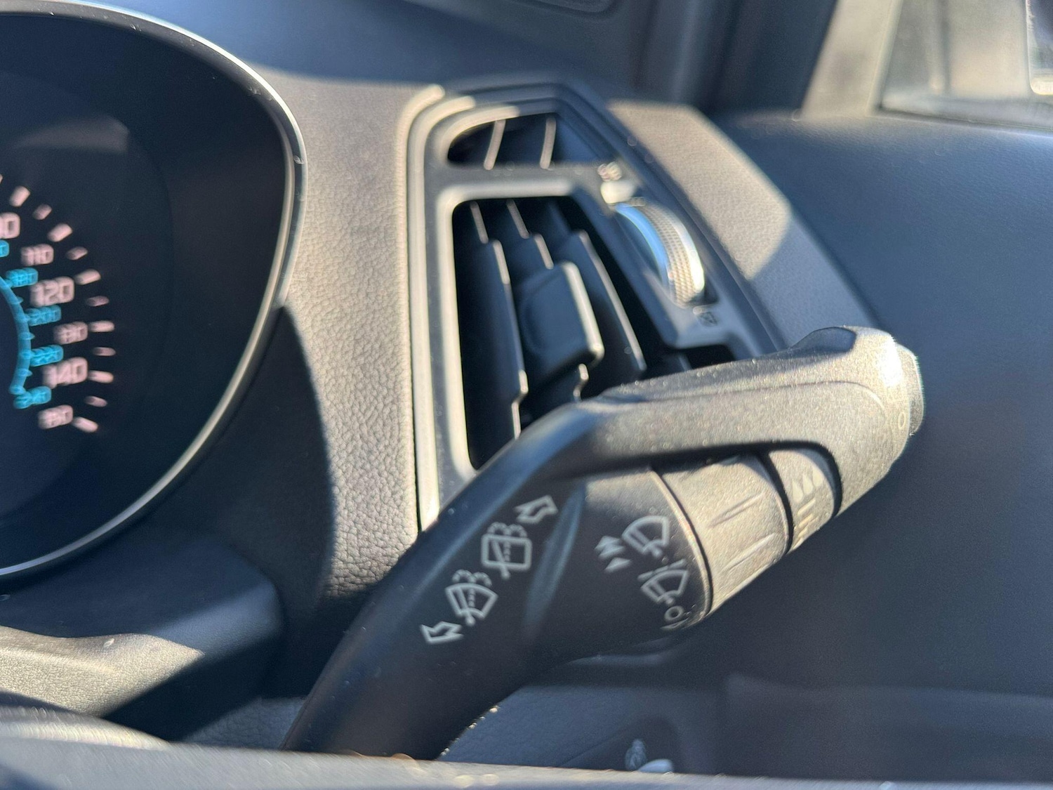 Used Ford Kuga 2016 for sale - 77290705: Photo 30