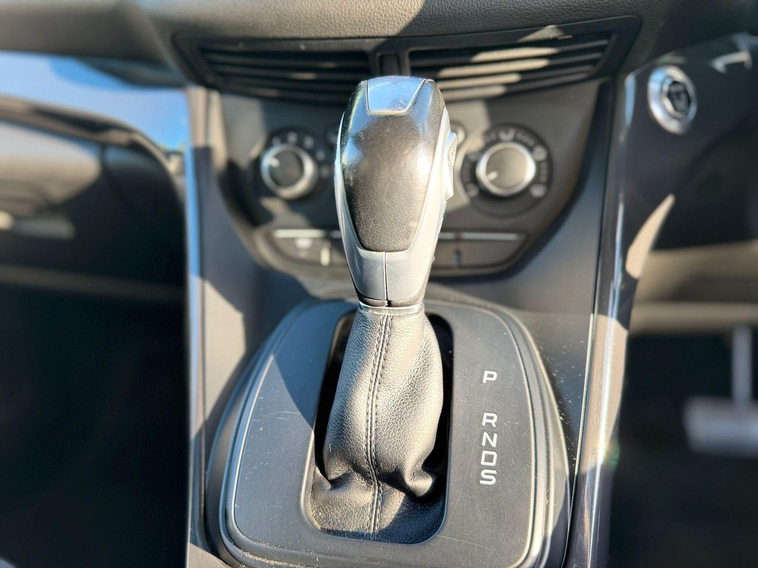 Used Ford Kuga 2016 for sale - 77290705: Photo 33