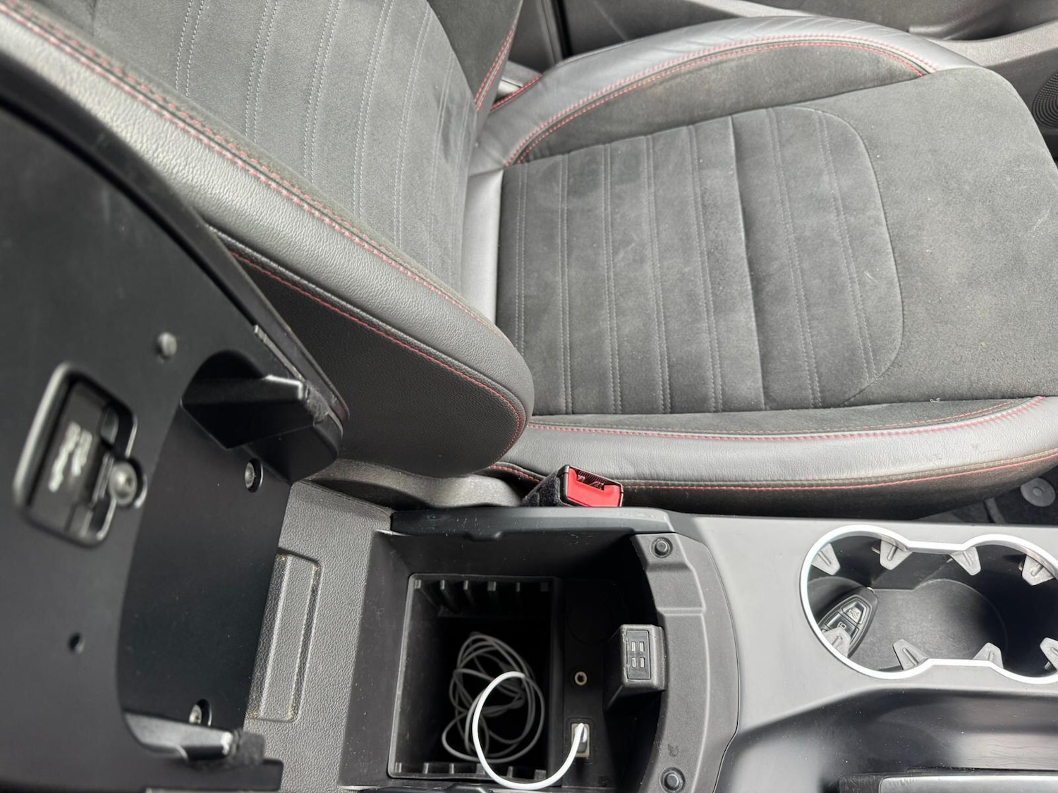 Used Ford Kuga 2016 for sale - 77290705: Photo 45