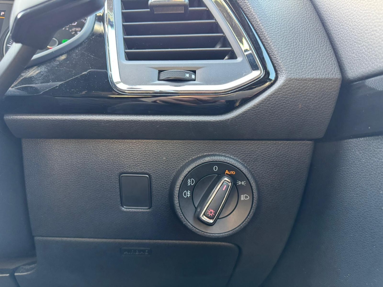 Used SEAT Ateca 2017 for sale - 77671750: Photo 45