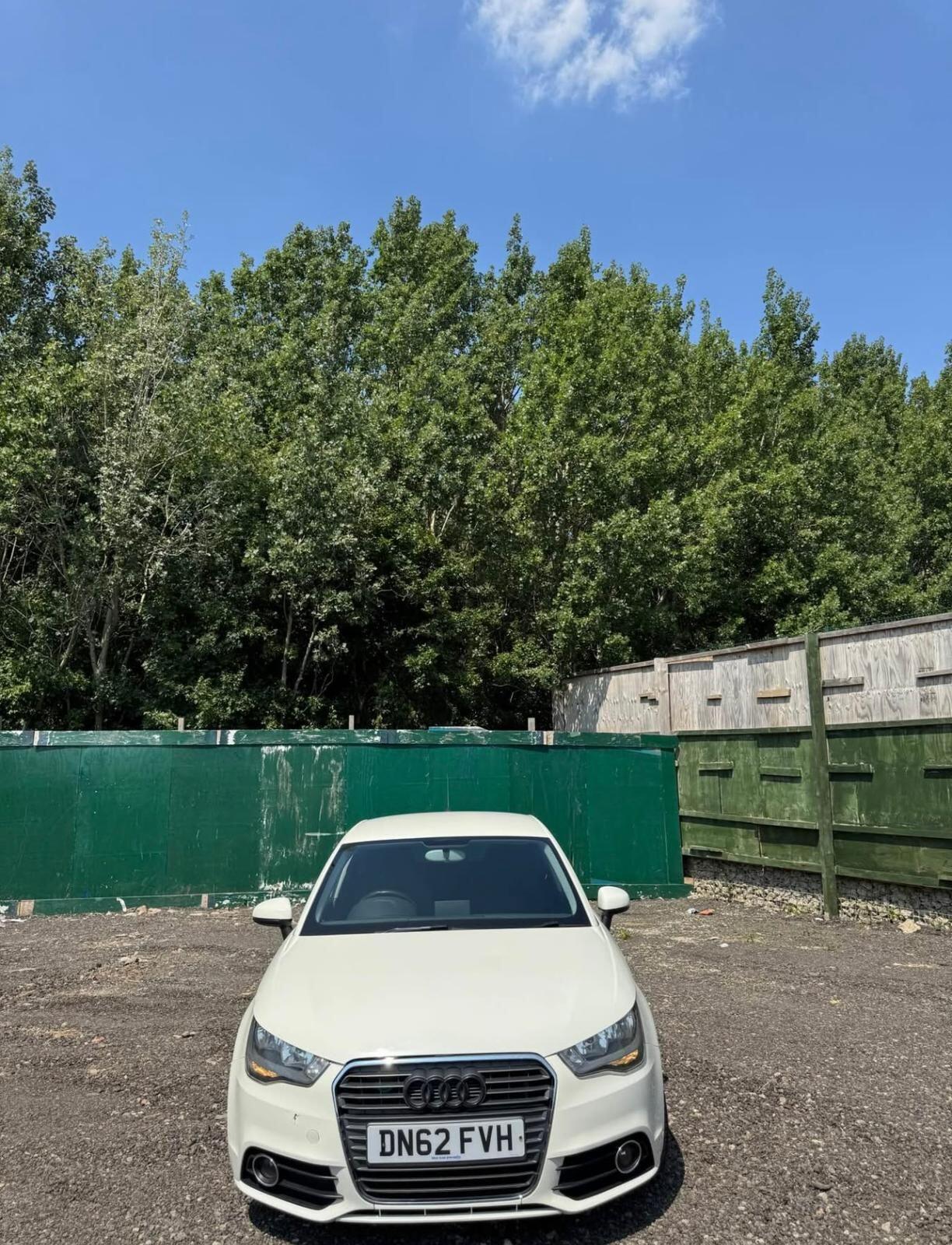 Used Audi A1 2012 for sale - 77290446: Photo 2