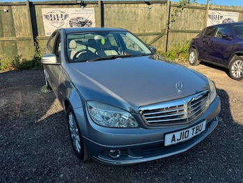Used Mercedes-Benz C Class 2010 for sale - 79496105: Photo