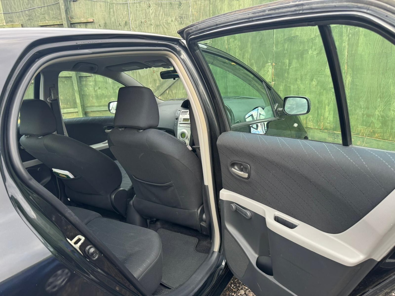 Used Toyota Yaris 2006 for sale - 77705301: Photo 26