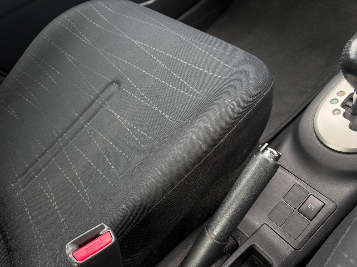 Used Toyota Yaris 2006 for sale - 77705301: Photo 45