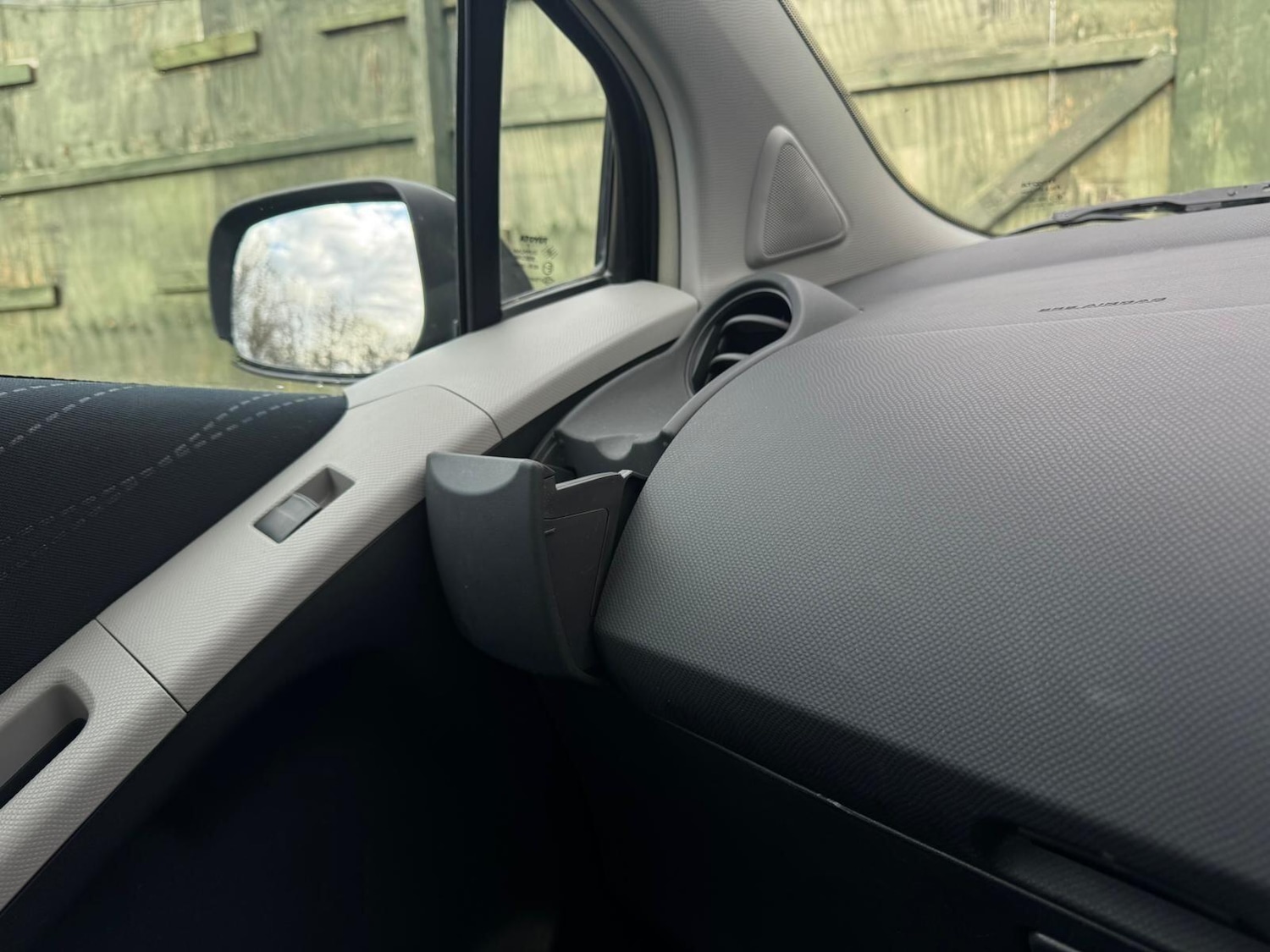 Used Toyota Yaris 2006 for sale - 77705301: Photo 49