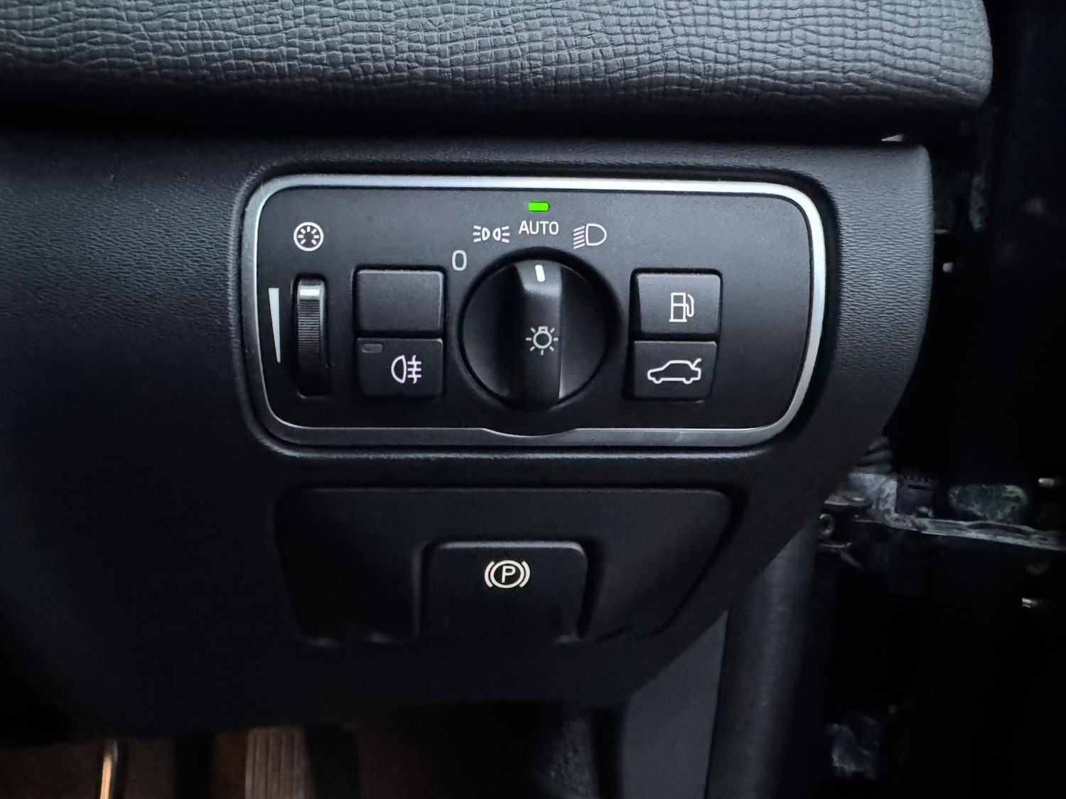 Used Volvo XC60 2016 for sale - 76952325: Photo 44