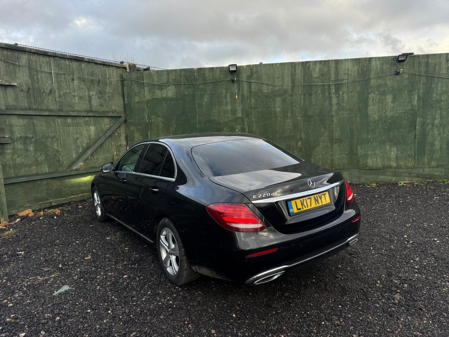 Used Mercedes-Benz E Class 2017 for sale - 77625196: Photo 11