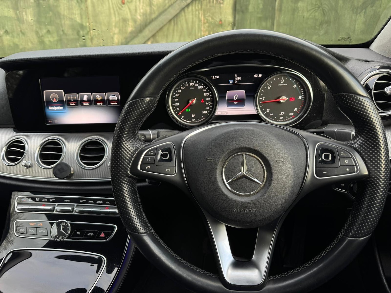 Used Mercedes-Benz E Class 2017 for sale - 77625196: Photo 26