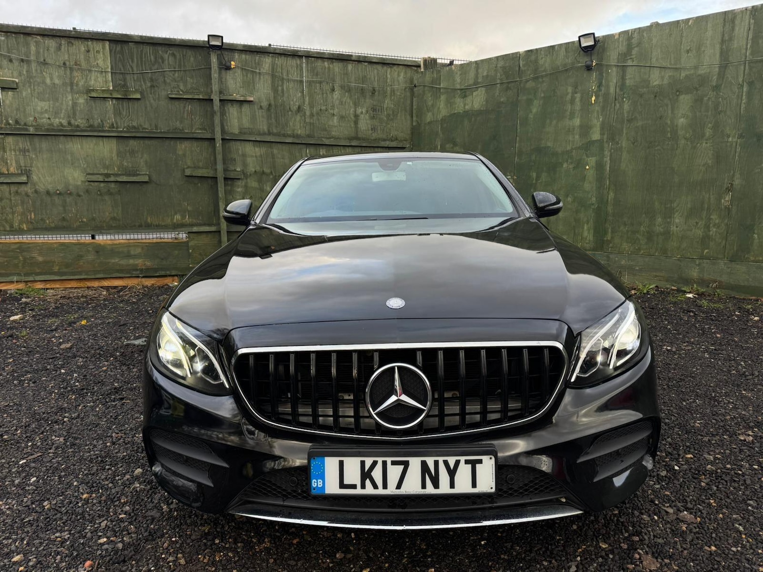 Used Mercedes-Benz E Class 2017 for sale - 77625196: Photo 4