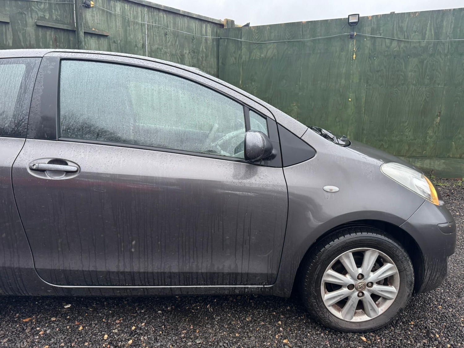 Used Toyota Yaris for sale - 77538577: Photo 16