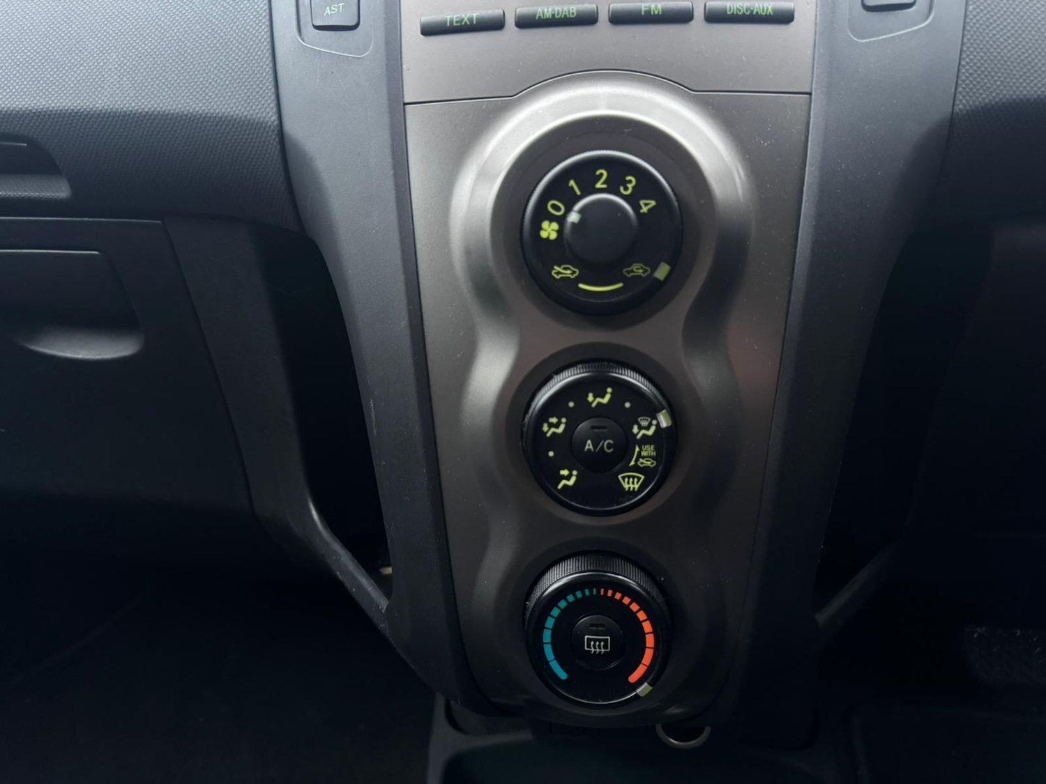 Used Toyota Yaris for sale - 77538577: Photo 28