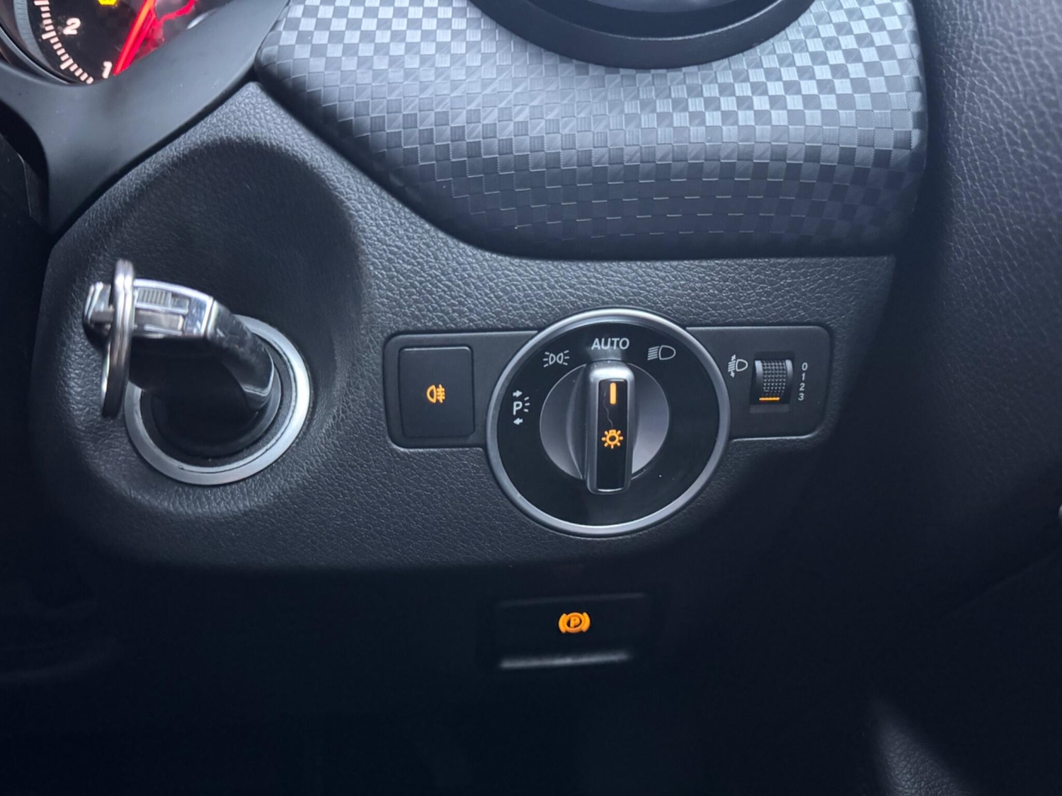 Used Mercedes-Benz A-Class 2016 for sale - 77255304: Photo 40