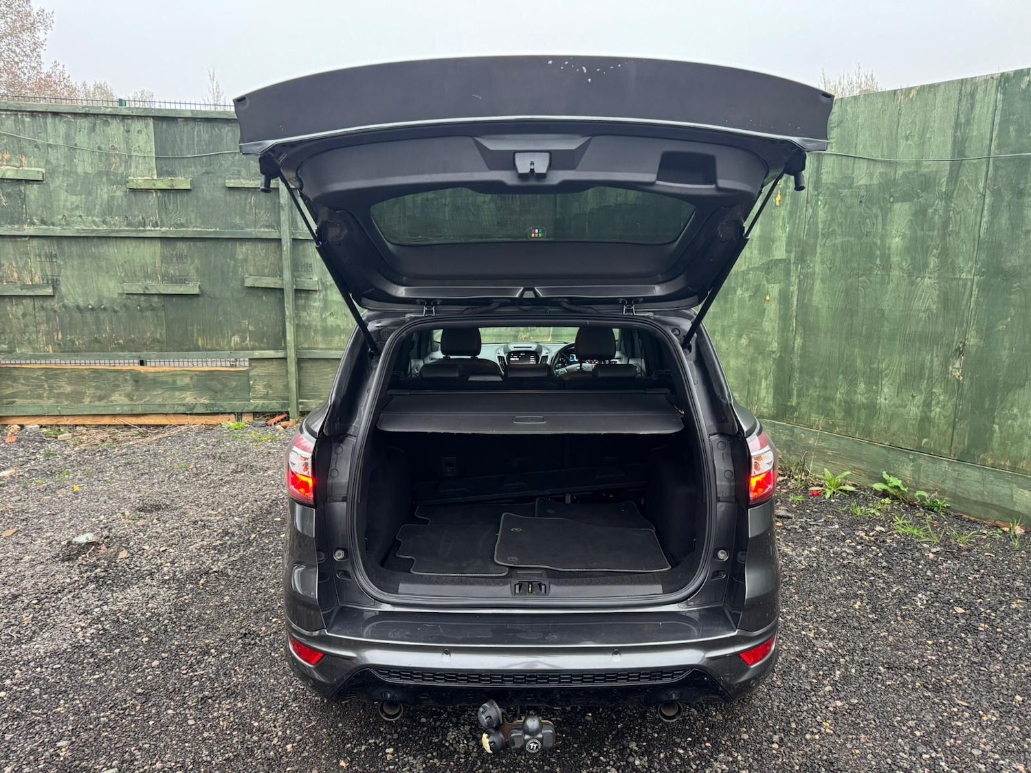 Used Ford Kuga 2017 for sale - 77799379: Photo 12