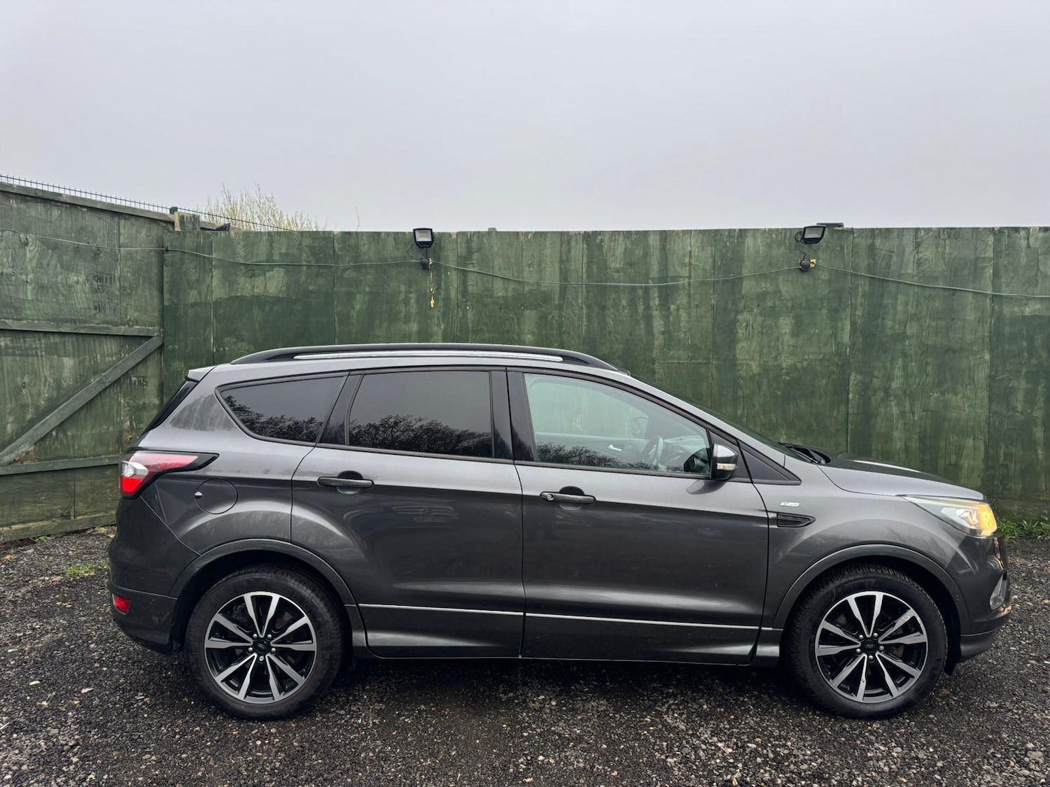 Used Ford Kuga 2017 for sale - 77799379: Photo 19