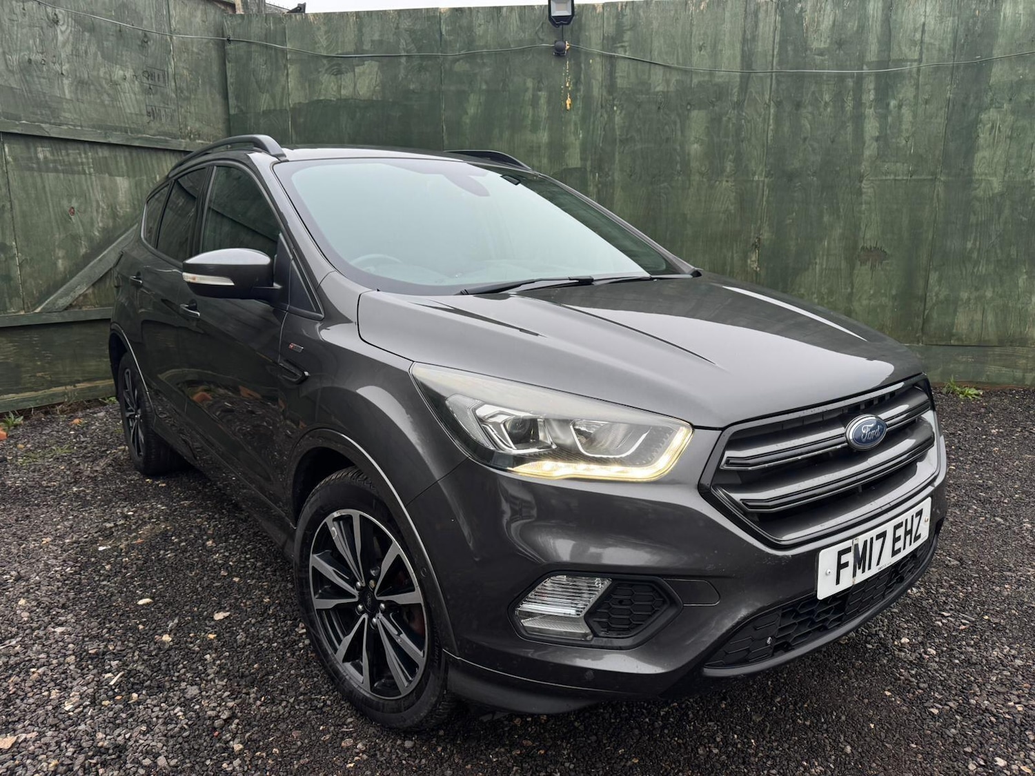 Used Ford Kuga 2017 for sale - 77799379: Photo 2