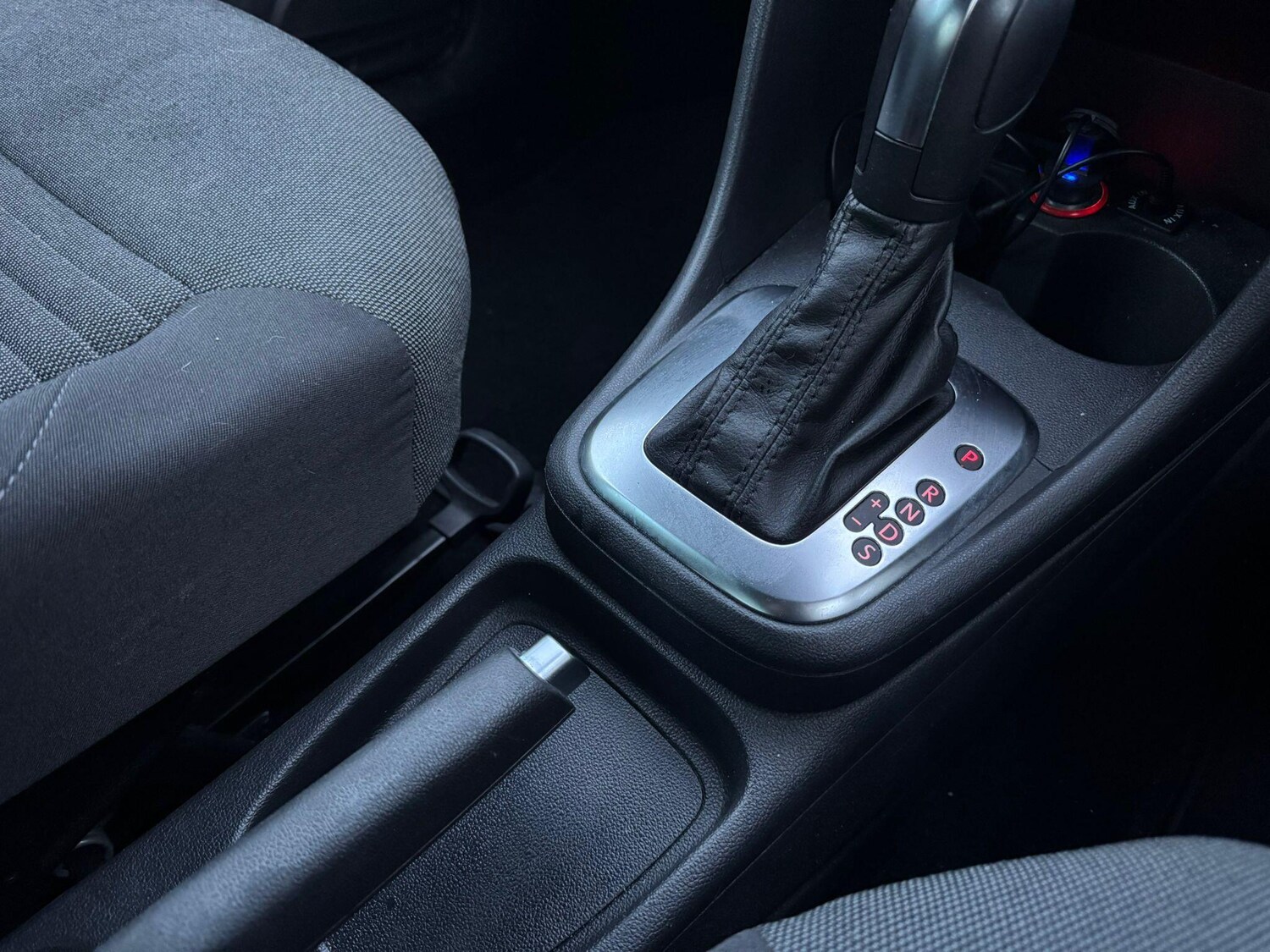 Used Volkswagen Polo 2012 for sale - 77523871: Photo 20