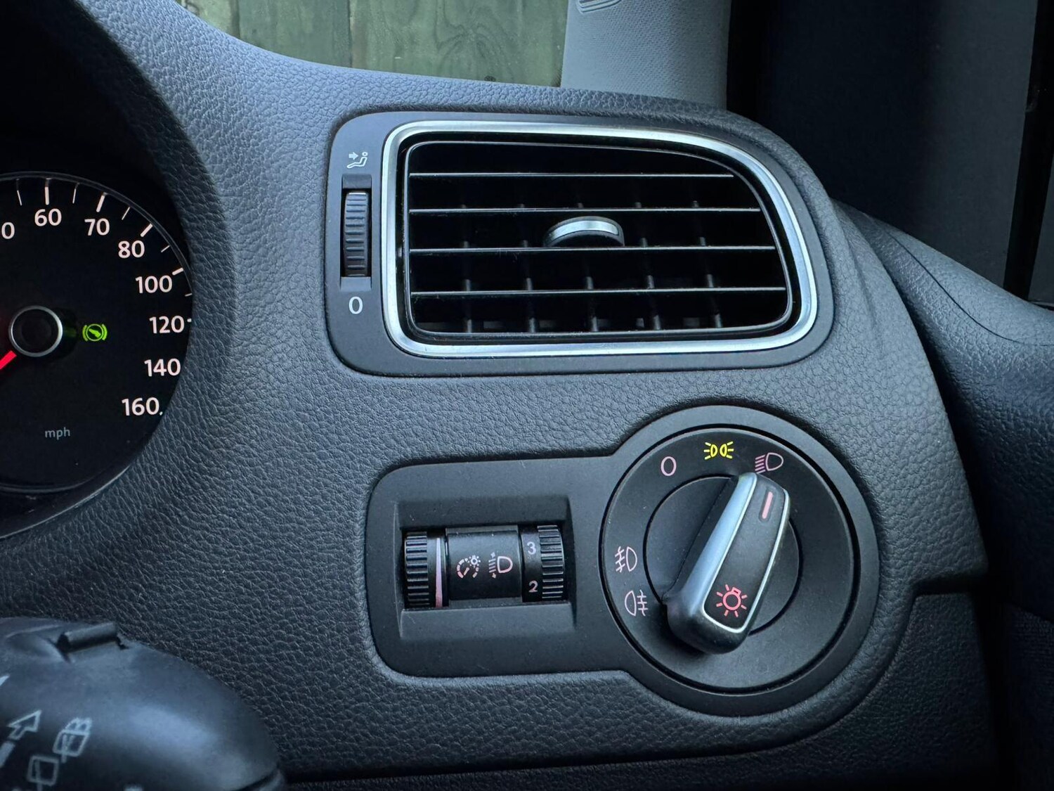 Used Volkswagen Polo 2012 for sale - 77523871: Photo 26