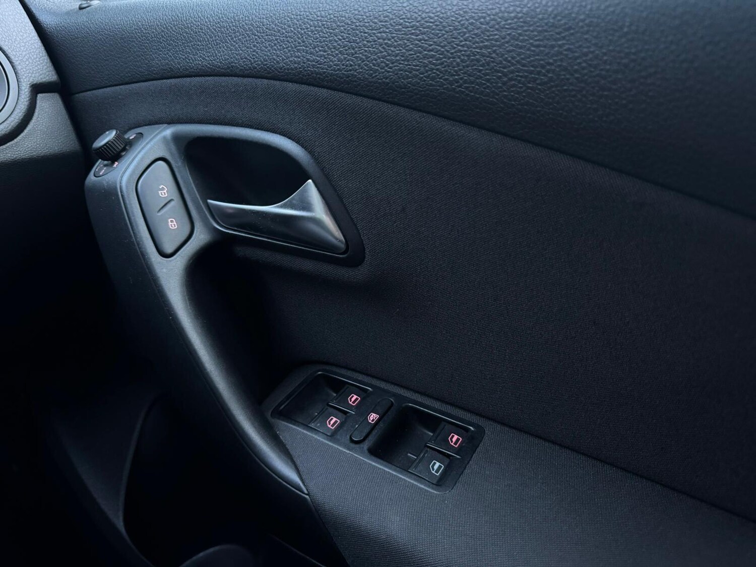 Used Volkswagen Polo 2012 for sale - 77523871: Photo 27