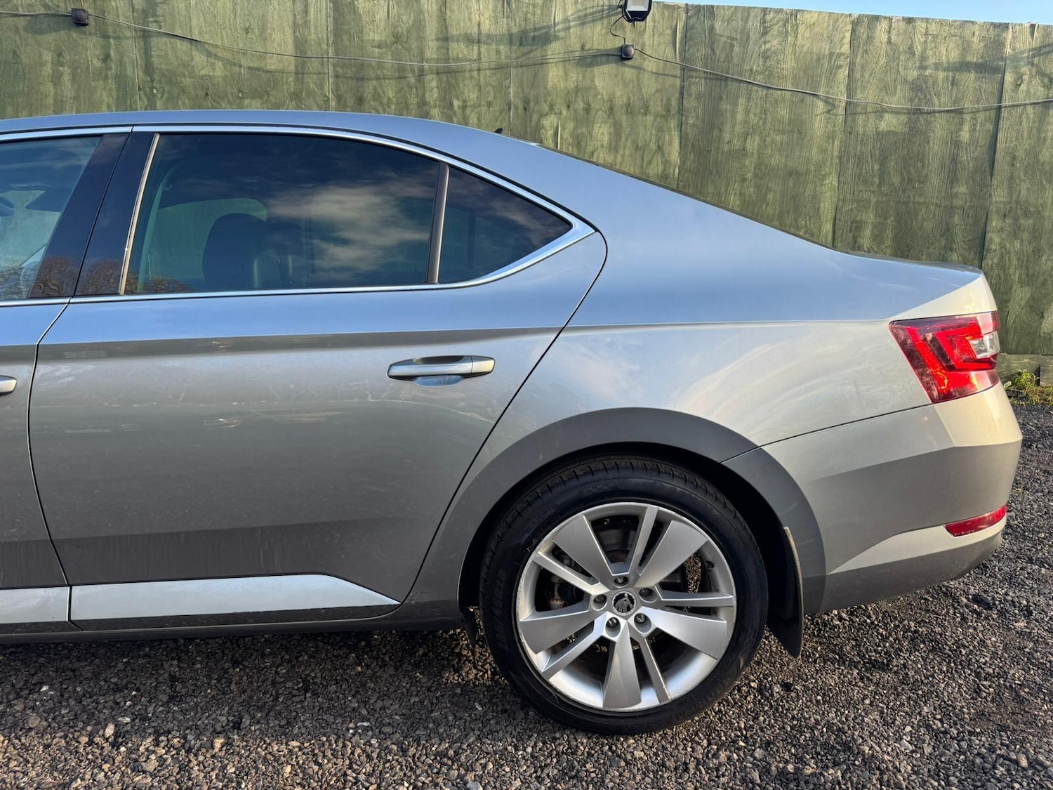 Used Skoda Superb 2018 for sale - 76645723: Photo 17