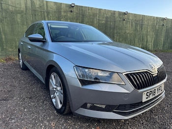 Used Skoda Superb 2018 for sale - 76645723: Photo
