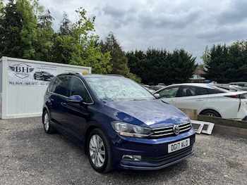 Used Volkswagen Touran 2017 for sale - 78517250: Photo