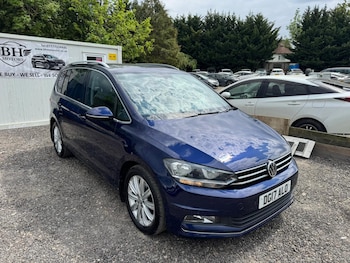 Used Volkswagen Touran 2017 for sale - 78517250: Photo