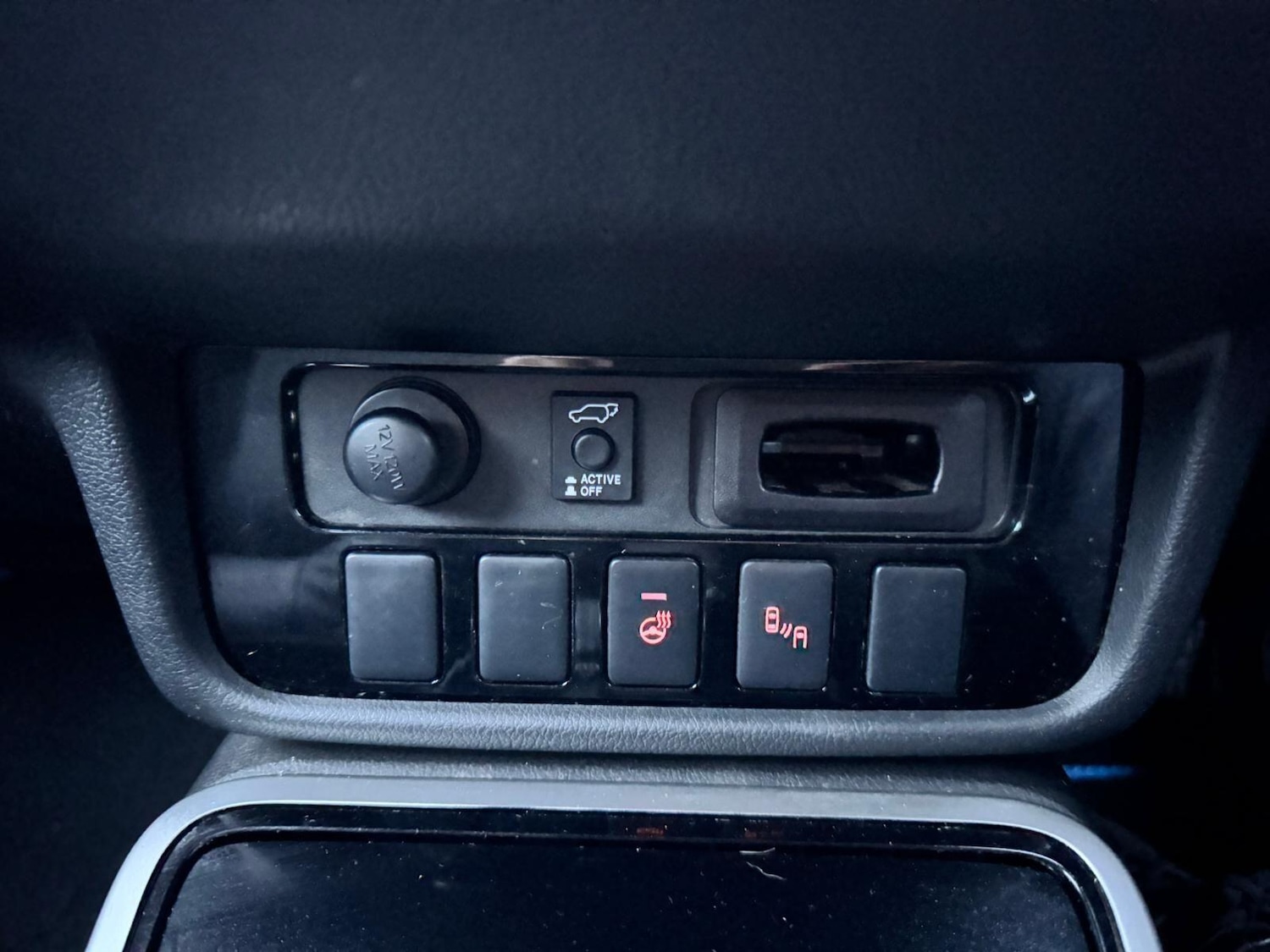 Used Mitsubishi Outlander 2016 for sale - 77626024: Photo 51