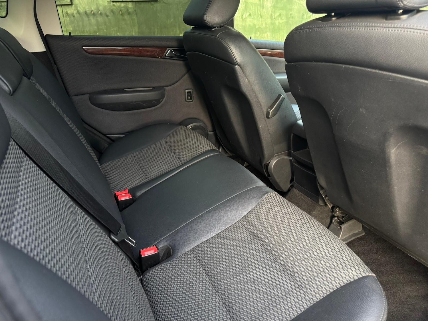 Used Mercedes-Benz A-Class 2011 for sale - 76561539: Photo 30