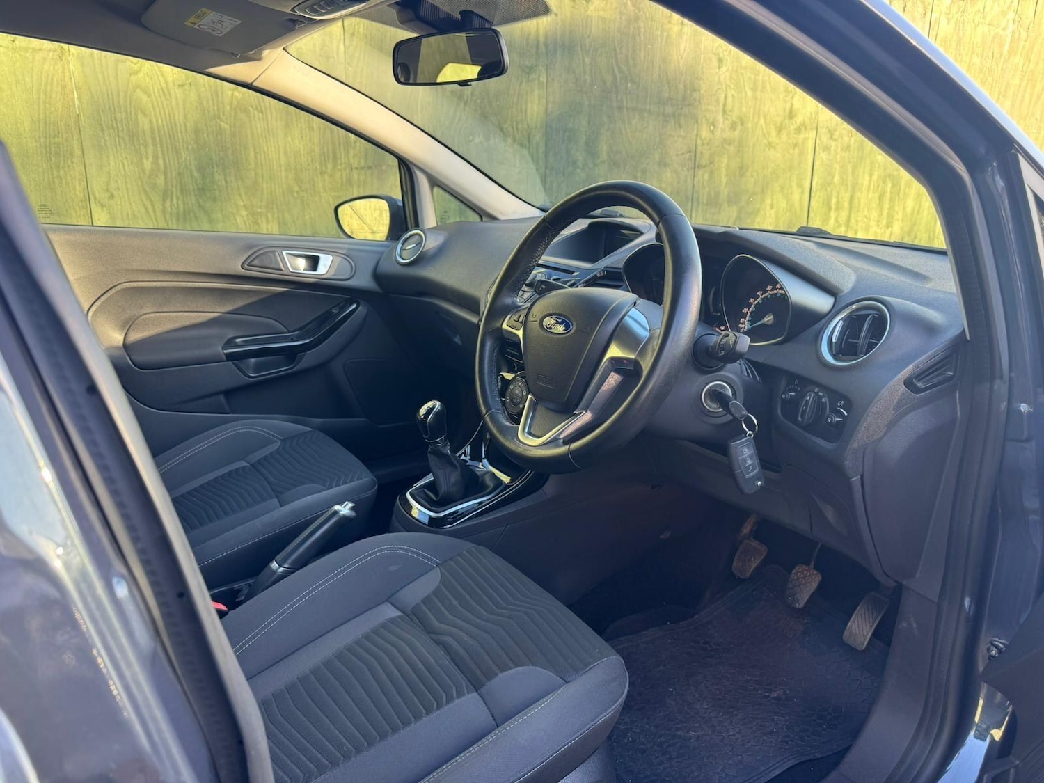 Used Ford Fiesta 2015 for sale - 76425183: Photo 28