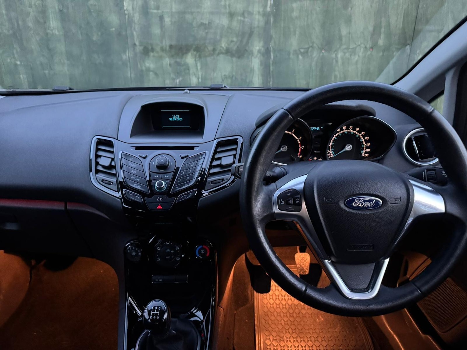 Used Ford Fiesta 2015 for sale - 76425183: Photo 35