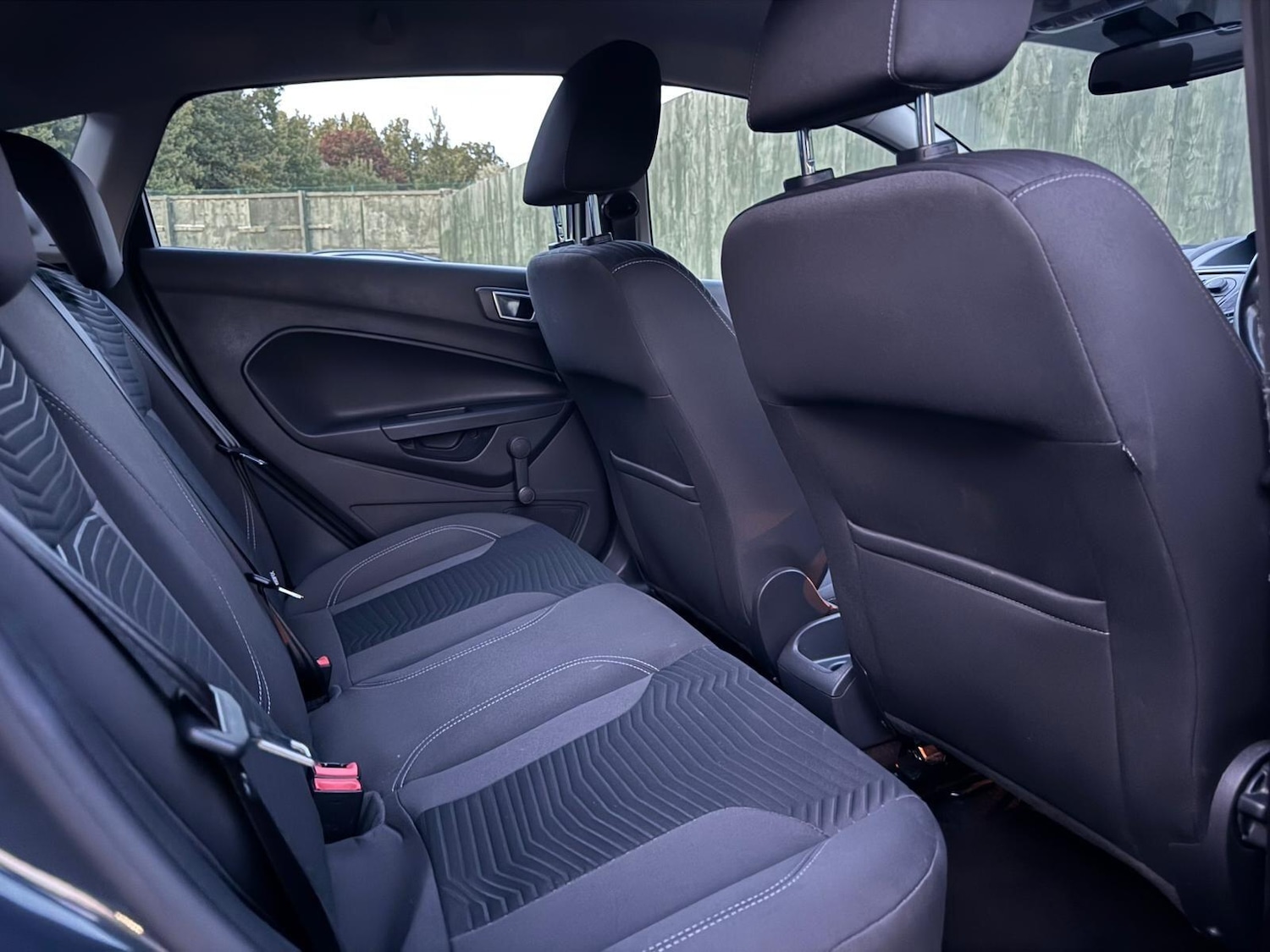 Used Ford Fiesta 2015 for sale - 76425183: Photo 41