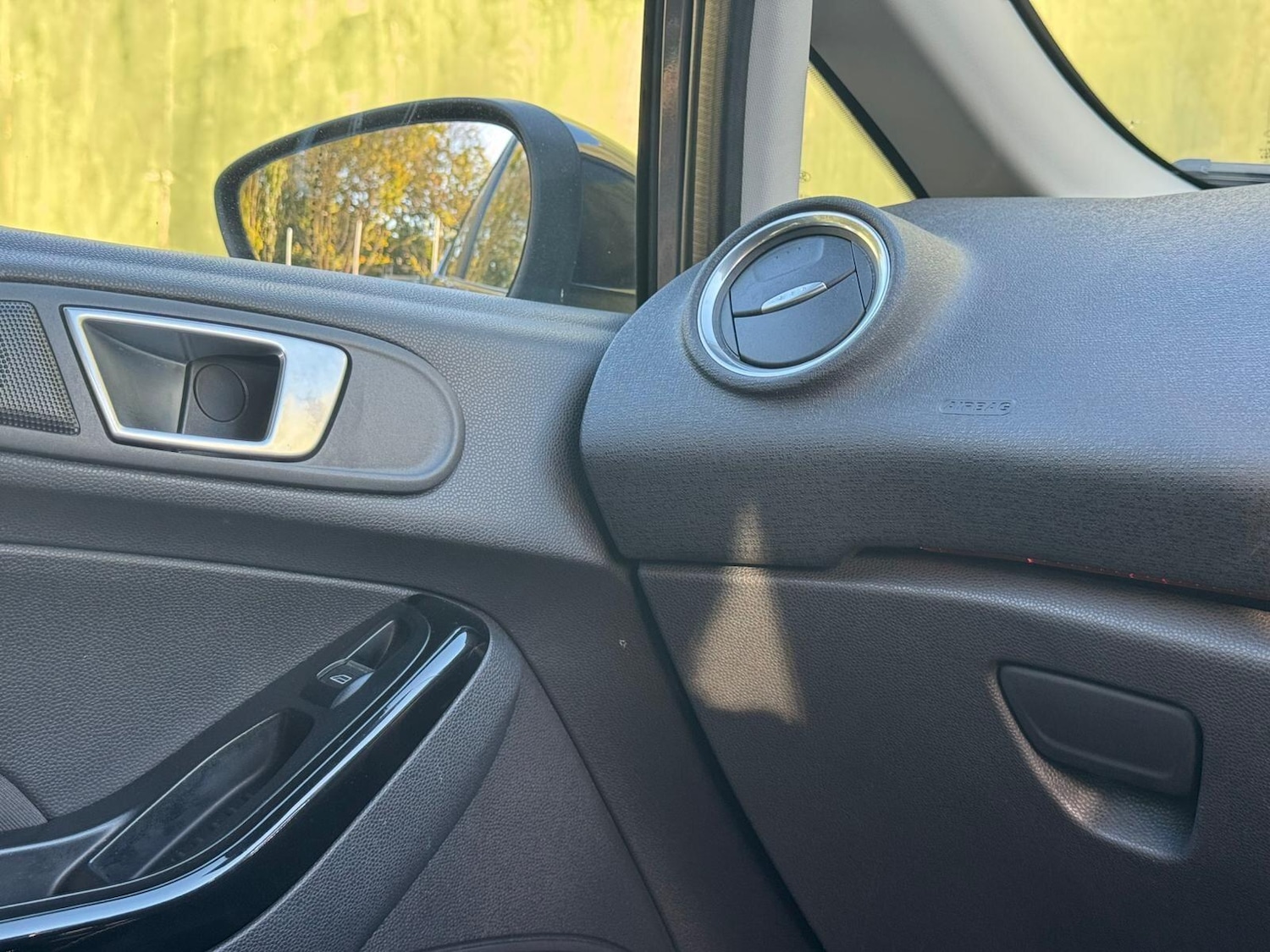 Used Ford Fiesta 2015 for sale - 76425183: Photo 52